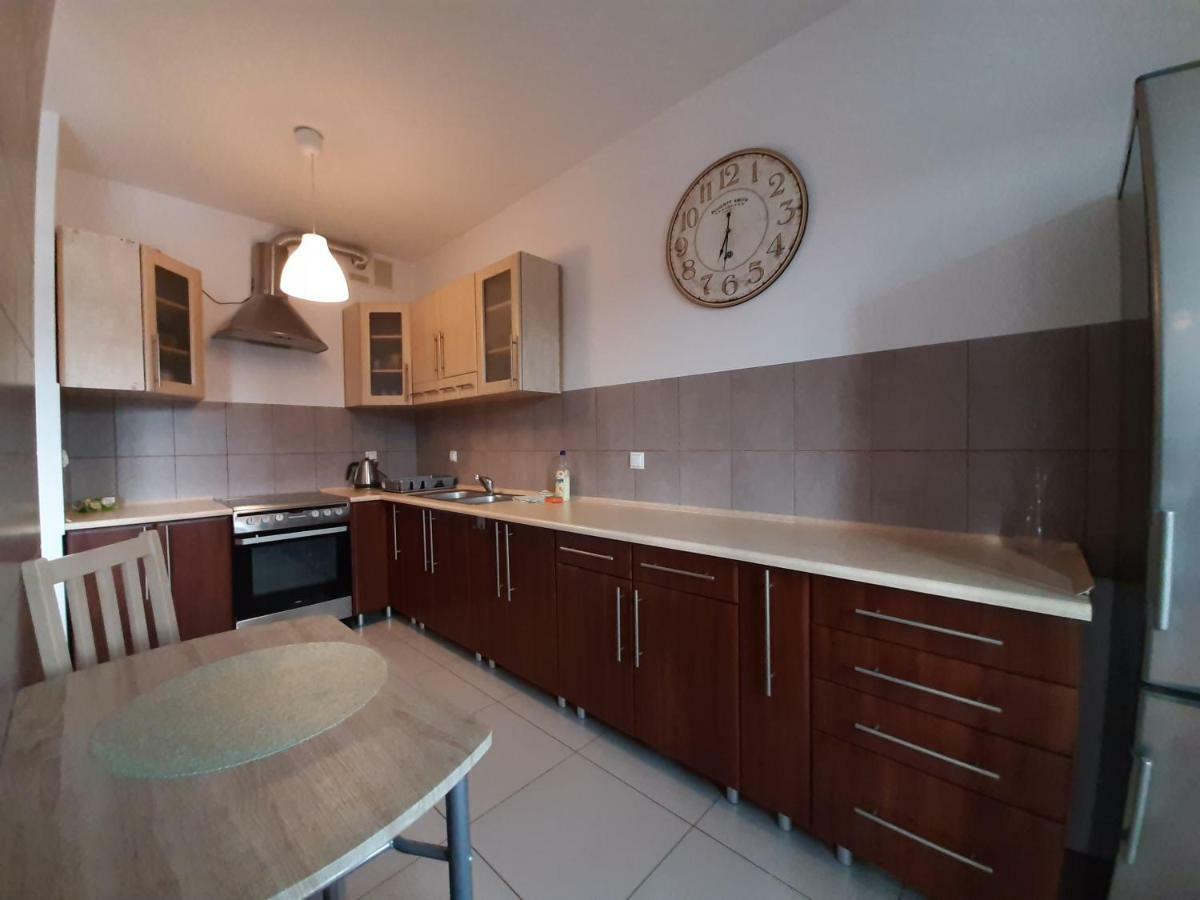 Apartamenty Lubin - Kamieniczka W Centrum Bagian luar foto