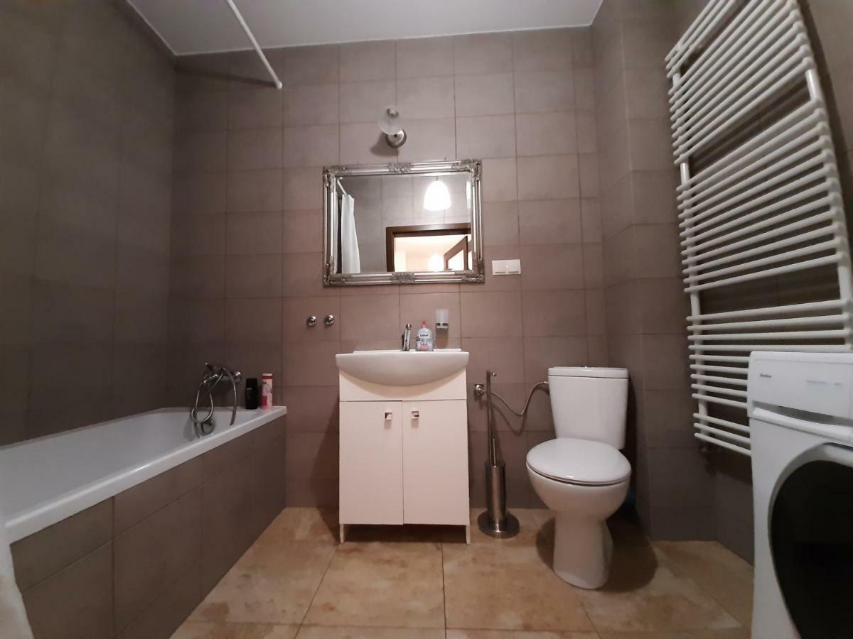 Apartamenty Lubin - Kamieniczka W Centrum Bagian luar foto