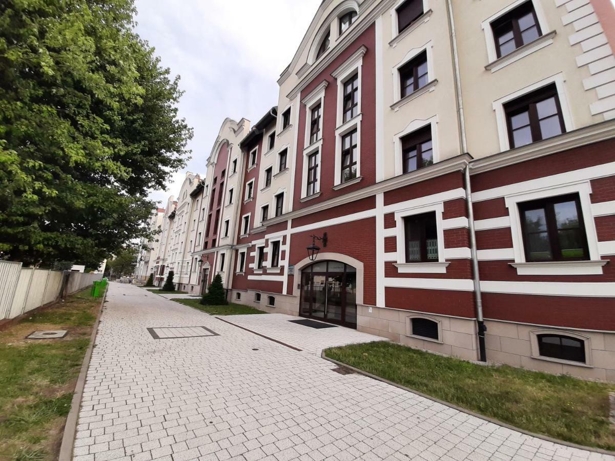 Apartamenty Lubin - Kamieniczka W Centrum Bagian luar foto